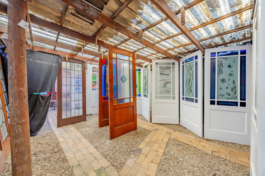 8 Bedroom Property for Sale in Lakeside Western Cape